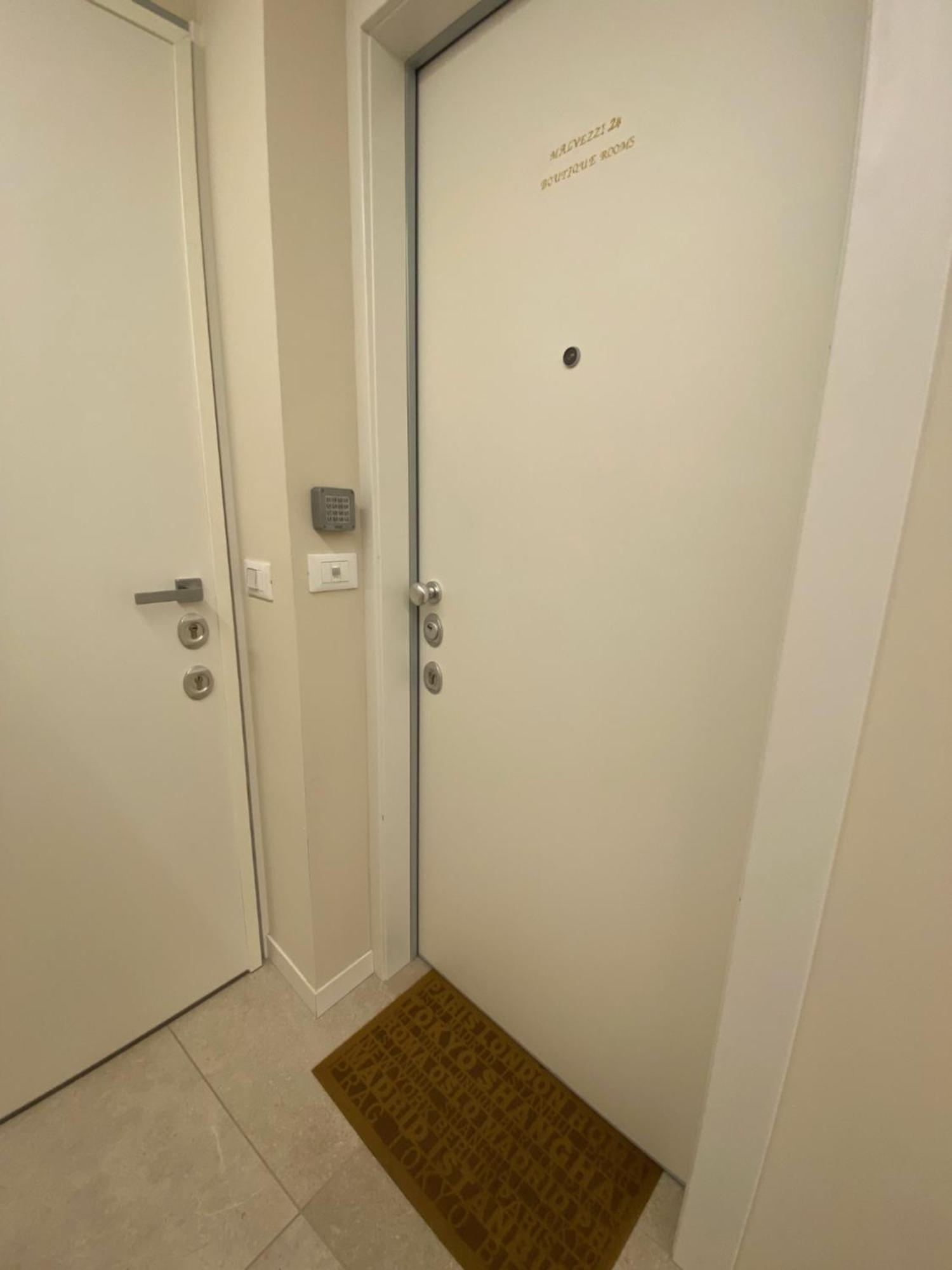 Malvezzi24 Boutique Rooms Desenzano del Garda Dış mekan fotoğraf