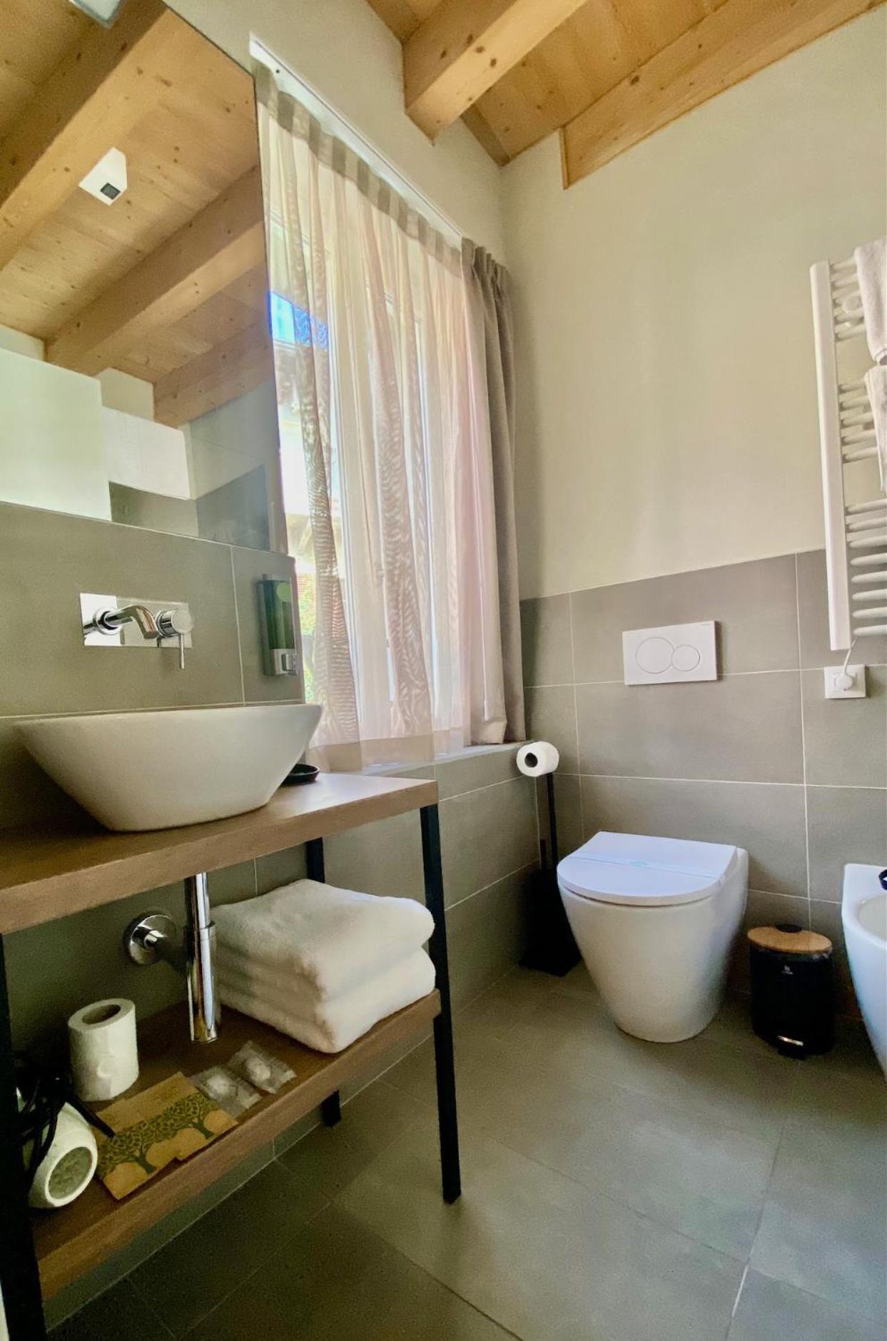 Malvezzi24 Boutique Rooms Desenzano del Garda Dış mekan fotoğraf